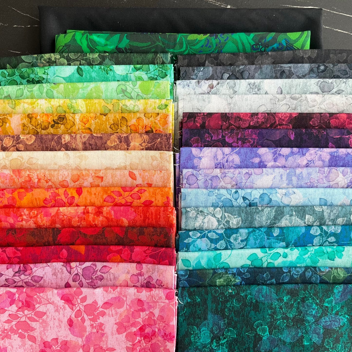 Broadwalk Quilt Kit featuring Sienna by Robert Kaufman Fabrics