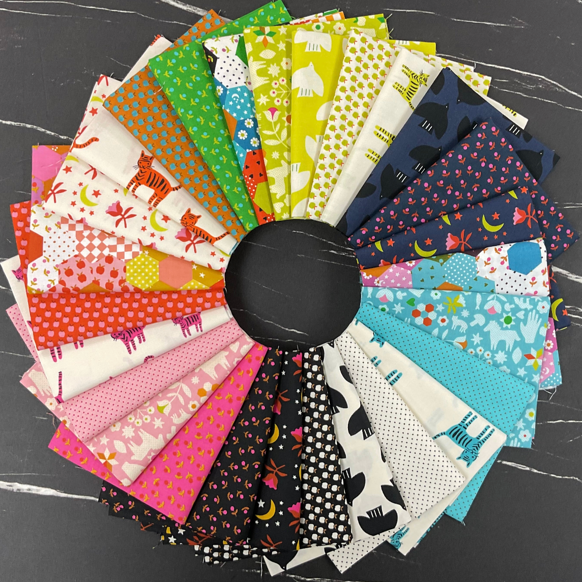 Catnap by Alexia Marcelle Abegg : Birds Smoke RS4135 14