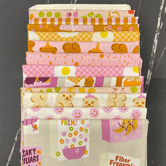 Egg and Friends by Kimberly Kight : The Violet Quilt Kit