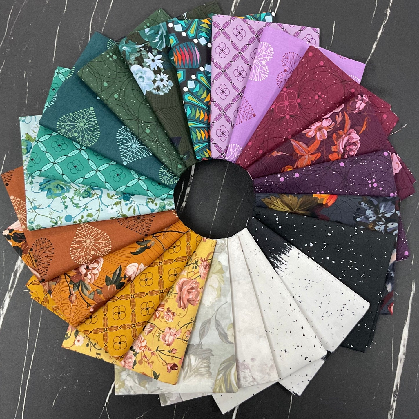 Enrapture by Giucy Giuce : Fabric Bundles