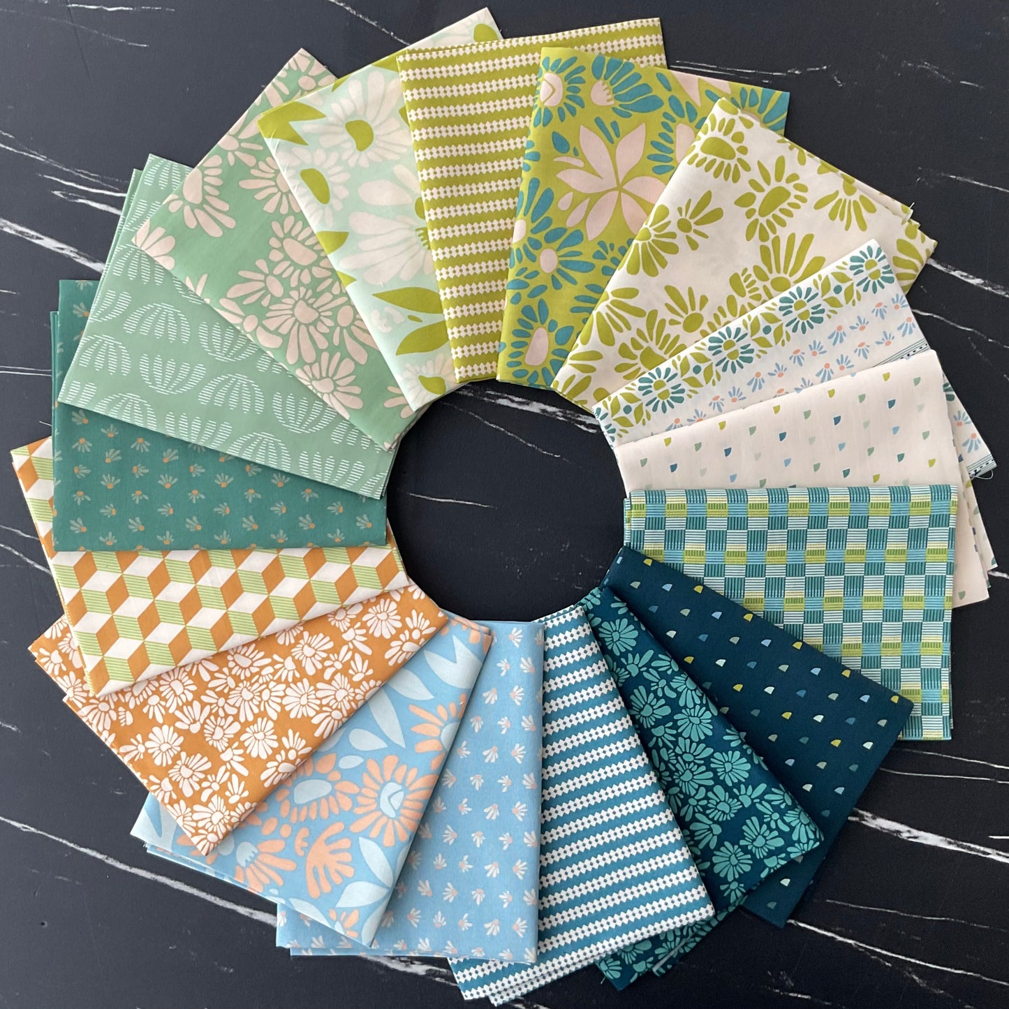 Evolve by Suzy Quilts - Fabric Bundles