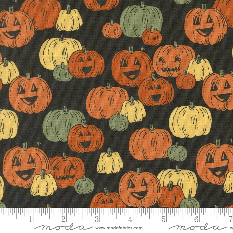 Home Sweet Haunt by Stacy Iest Hsu : Pumpkins Midnight 20916 17