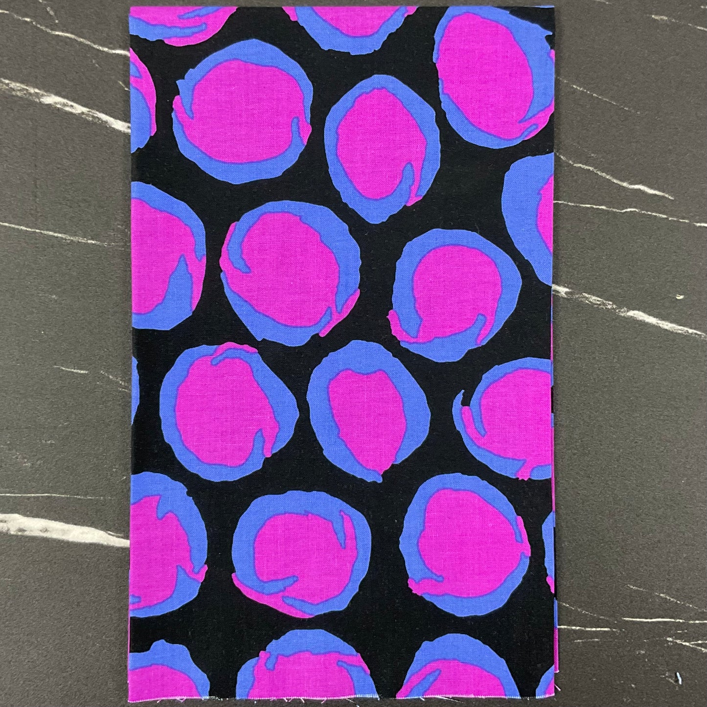 Kaffe Fassett Collective August 2025 : Twist Black PWBM102.BLACK