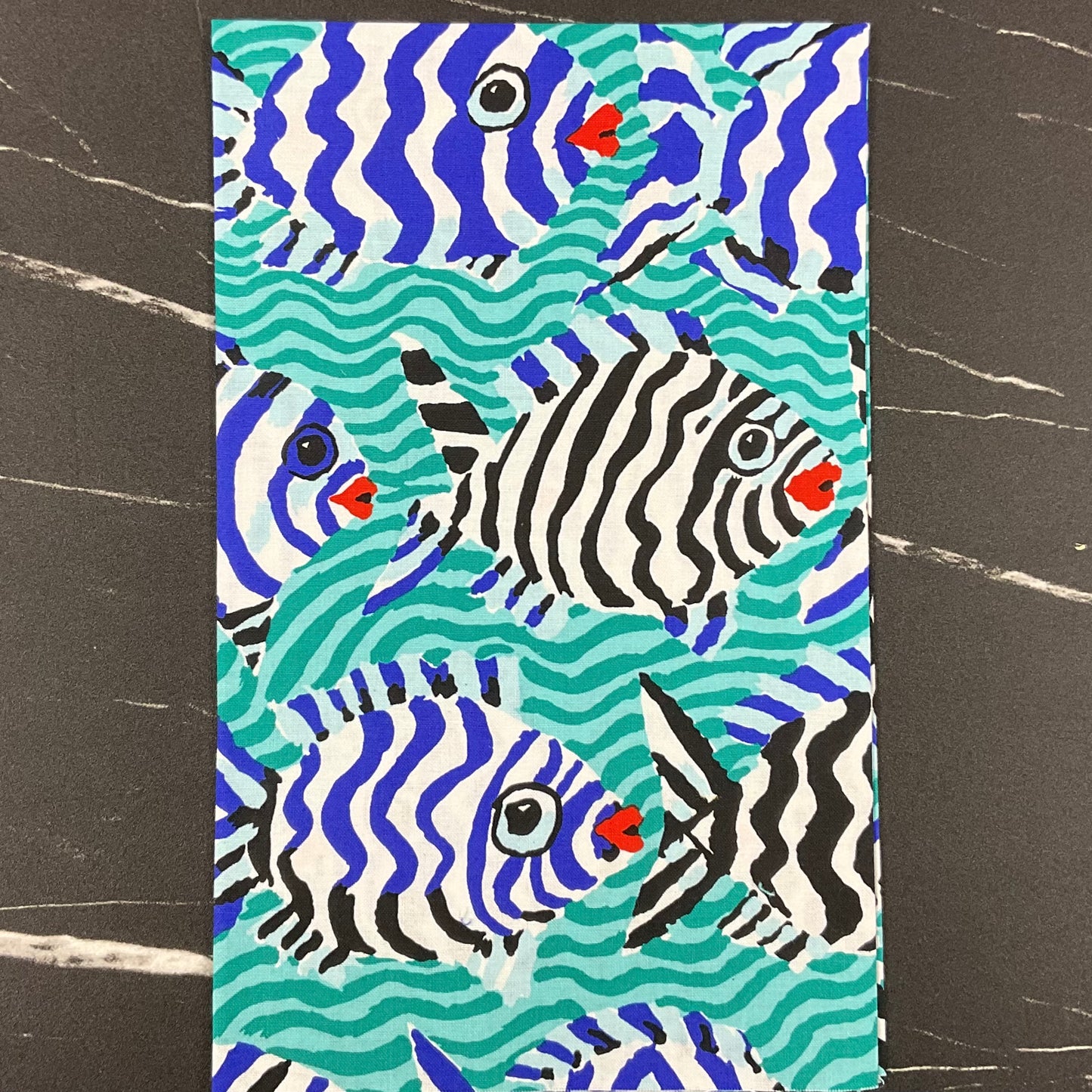 Kaffe Fassett Collective August 2025 : Minnows Aqua PWBM100.AQUA