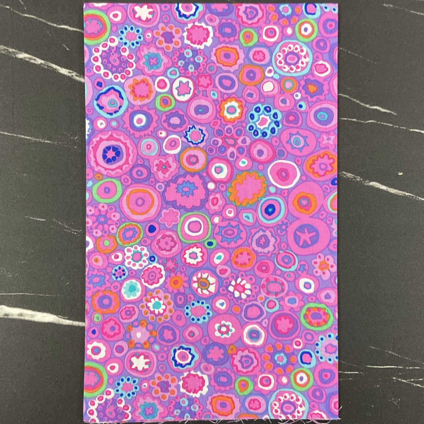 Kaffe Fassett Collective August 2025 : Paperweight Lavender PWGP020.LAVENDER