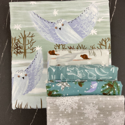 Chill Factor Flannel by Raquel Maciel : Winter Wildlife Quilt Kit
