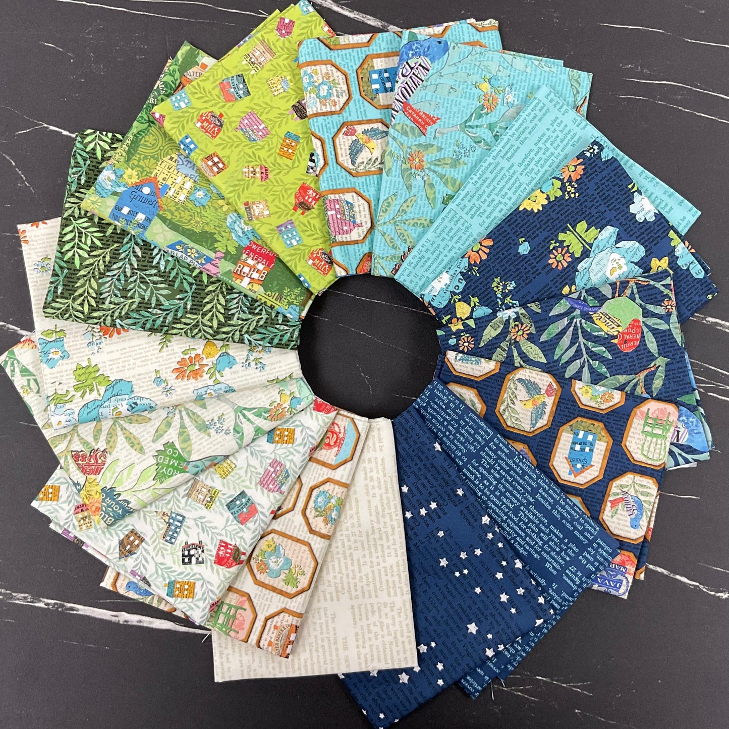 Paper Hamlet by Cathe Holden : Fabric Bundle