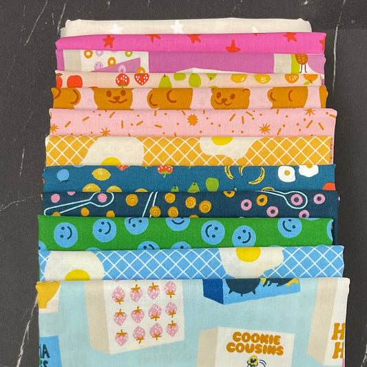 Egg and Friends by Kimberly Kight : Beach Waves Quilt Kit