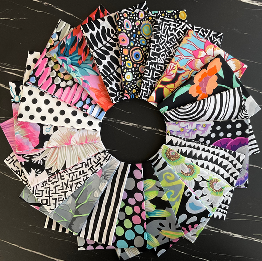 Kaffe Fassett Collective : Classics Plus Polaris 10" Layer Cake