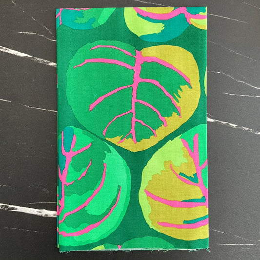 Kaffe Fassett Collective February 2025 : Palm Leaves Green - PWGP208.GREEN