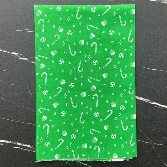 Merry Kitschmas by Louise Pretzel - Christmas Trinkets Green 90671-71