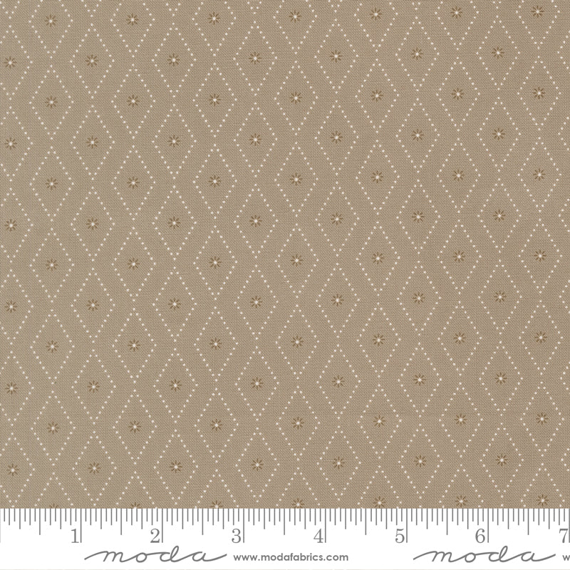 Poinsettia & Pear by Sherri & Chelsi : Argyle Stone 37716 17