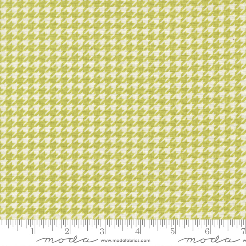 Poinsettia & Pear by Sherri & Chelsi : Houndstooth Pistachio 37718 12
