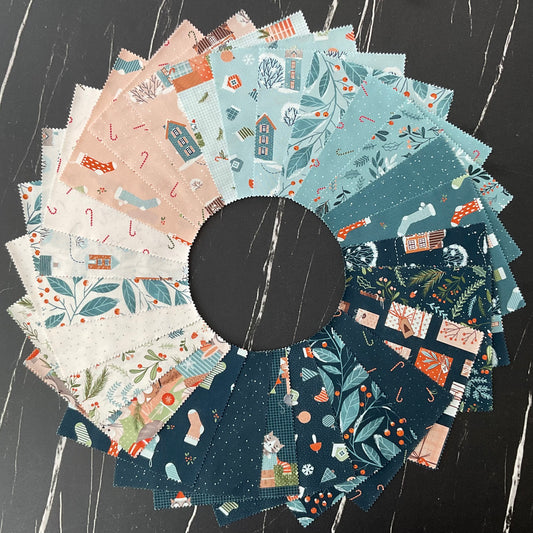 Purrfect Christmas by Elena Amo : Mini Charm 39040MC