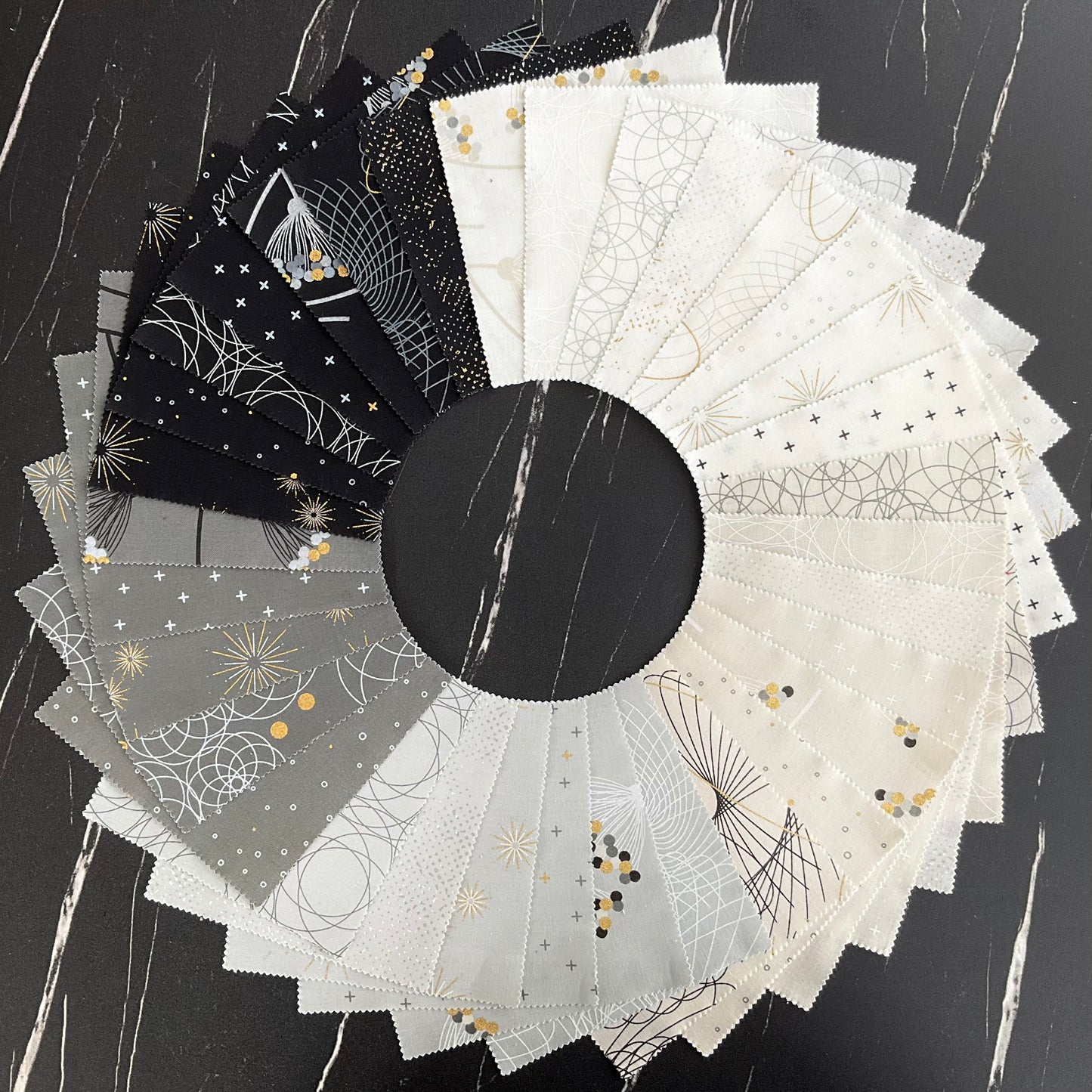 Shimmer by Zen Chic: Mini Charm Pack