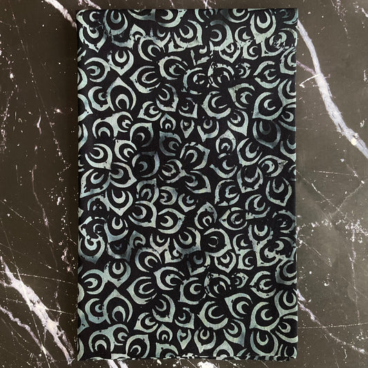 Splendor Quiltessentials 7 Batiks by Anthology Fabrics : Petals Midnight 448Q-5