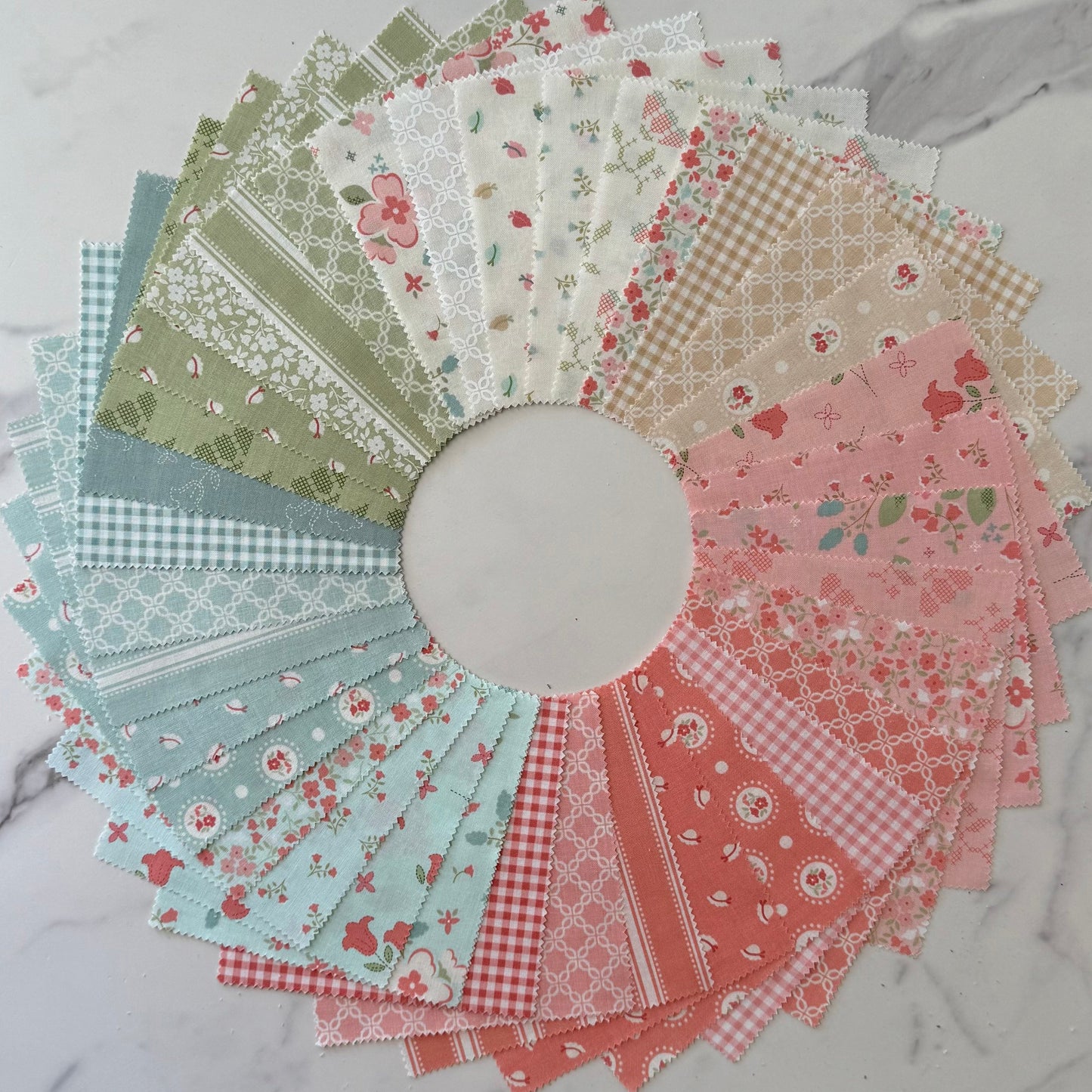 Sunbonnet by My Sew Quilty Life : Charm Pack