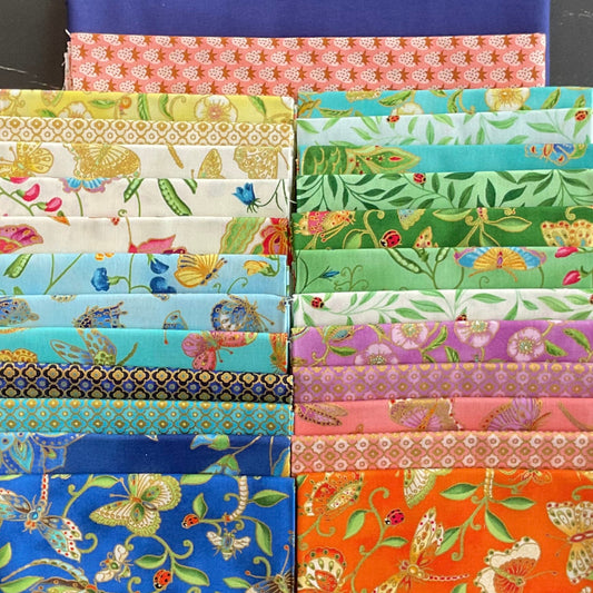 The Luna Quilt Kit with Robert Kaufman Parvaneh's Butterflies by Parvaneh Holloway