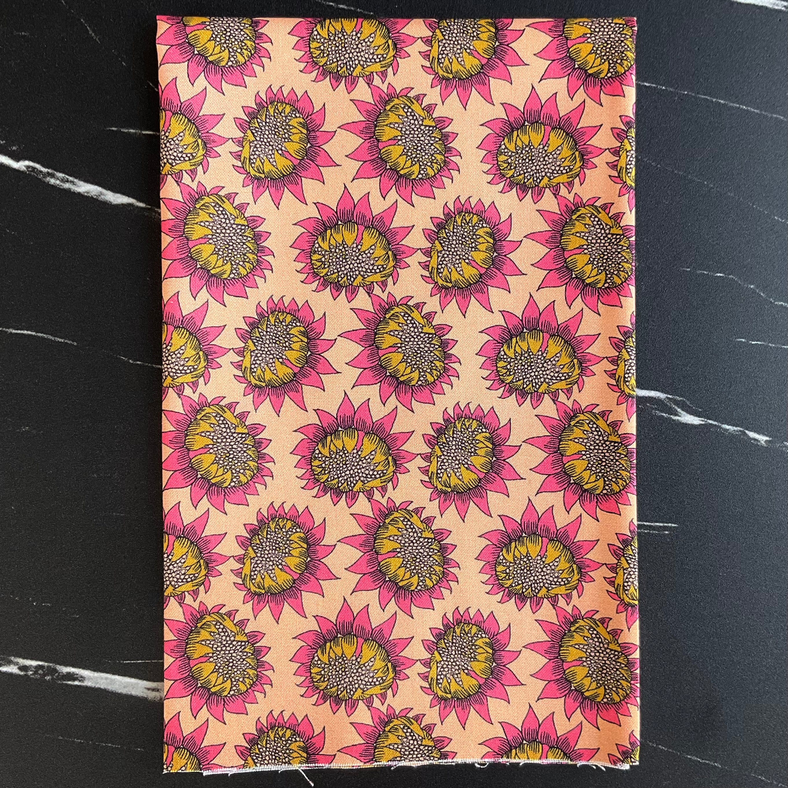 Twilight by Sally Kelly : Sunny Vanilla 54301D-10 – Modern Quilt Co.