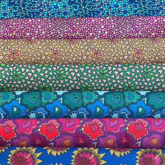 Twilight by Sally Kelly: Perpetual Emotions Quilt Kit (includes acrylic templates)