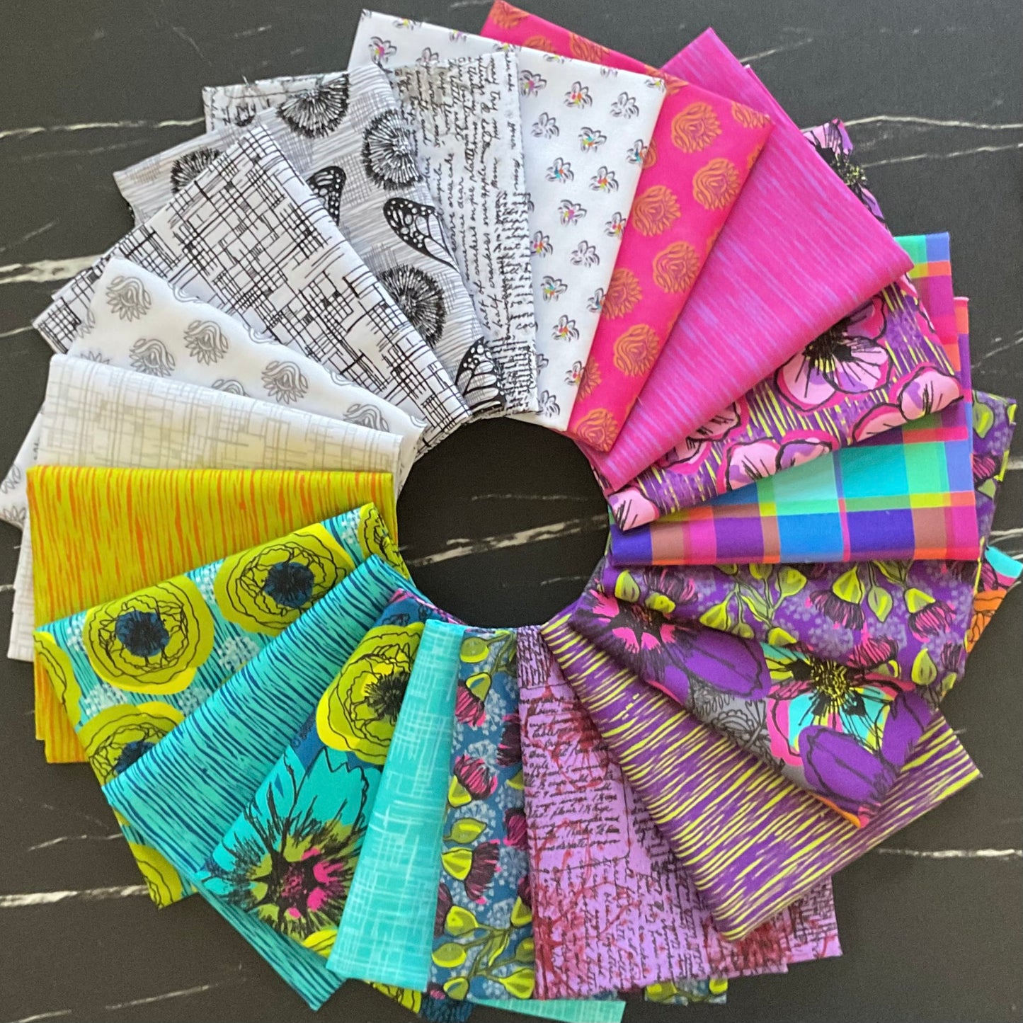 Winding Road by Natalie Barnes : Fabric Bundles