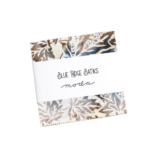 Blue Ridge Batiks par Moda : Pack de charmes