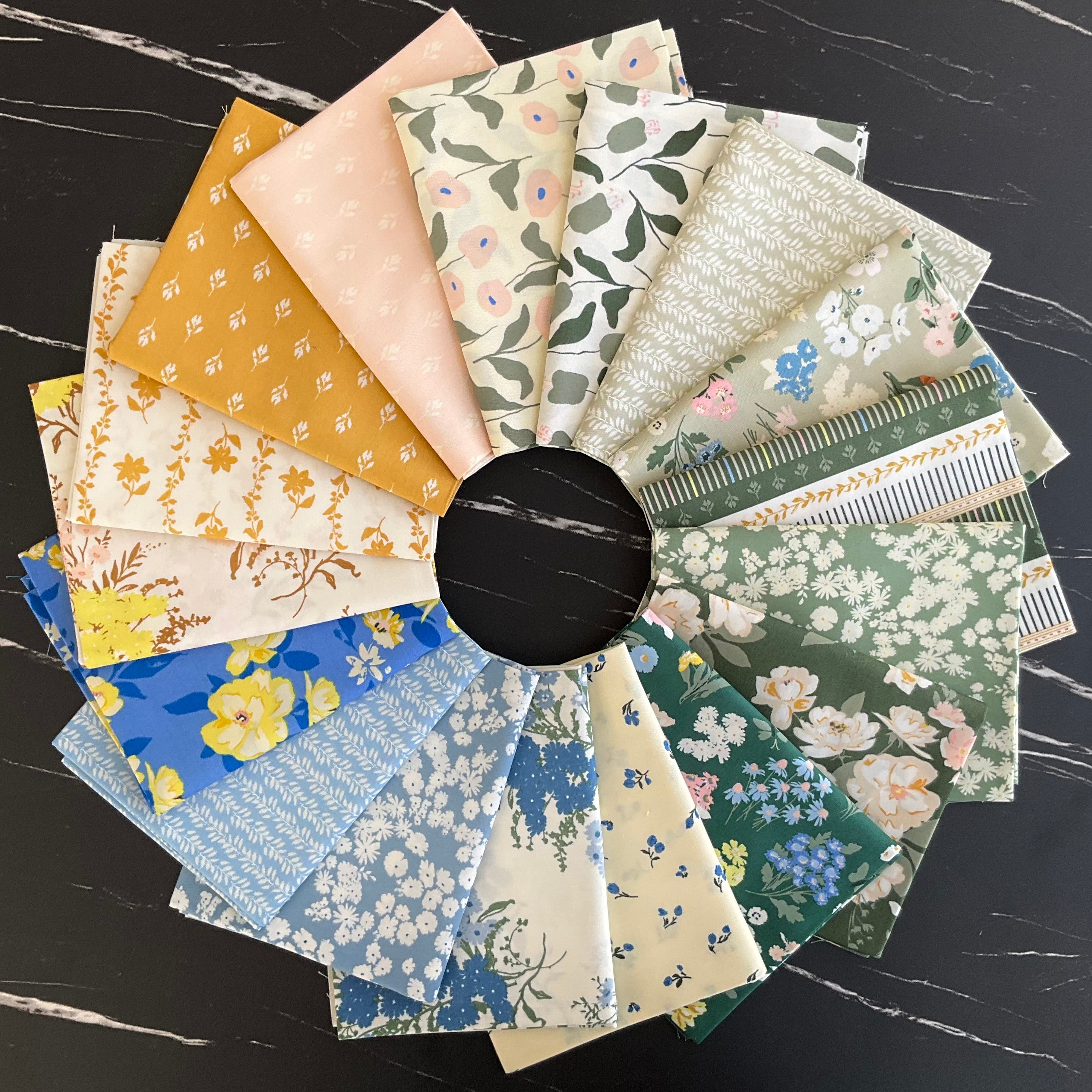 A Year in Petals by Bonnie Christine – Modern Quilt Co.