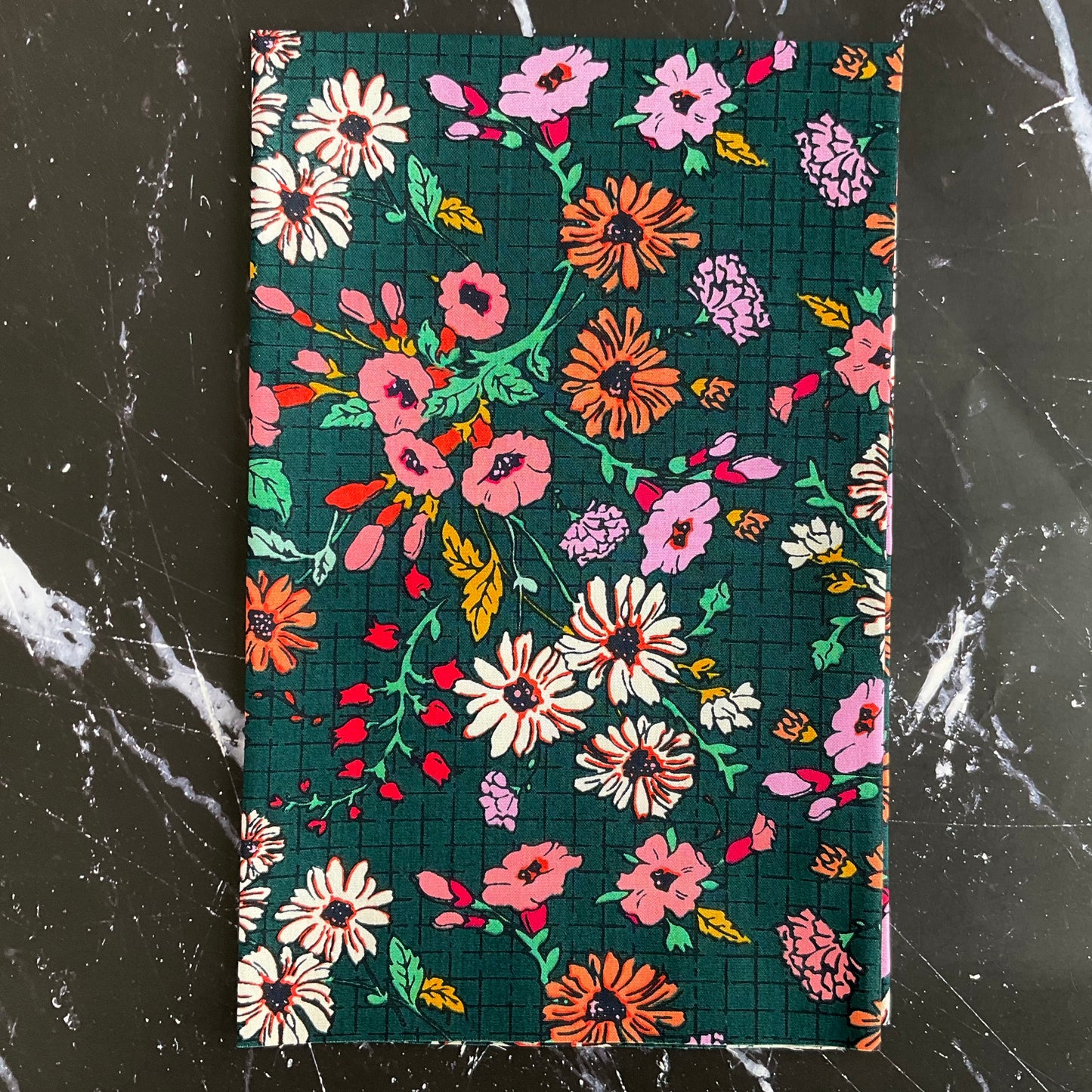 Abode by Maureen Cracknell : Moonflowers Charm ABO54600