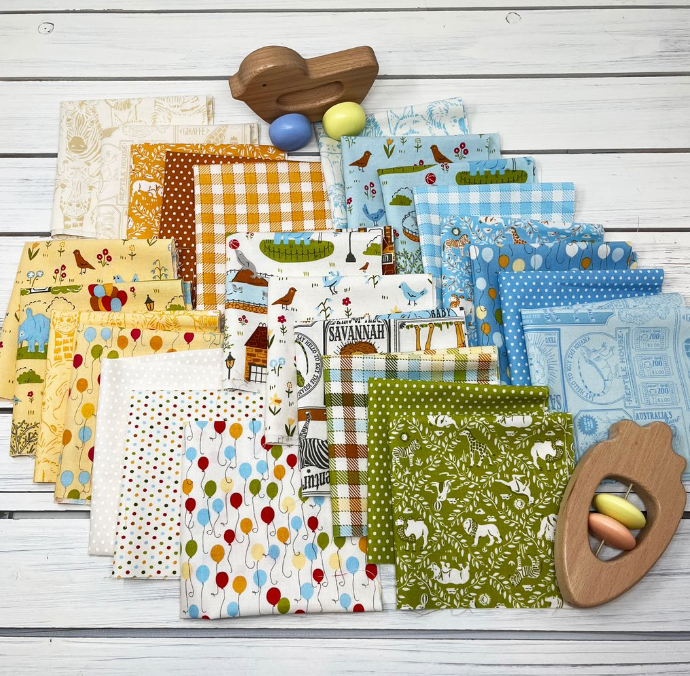 Animal Park Fun by Stacy Iest Hsu : Fabric Bundles Including 3 Panels