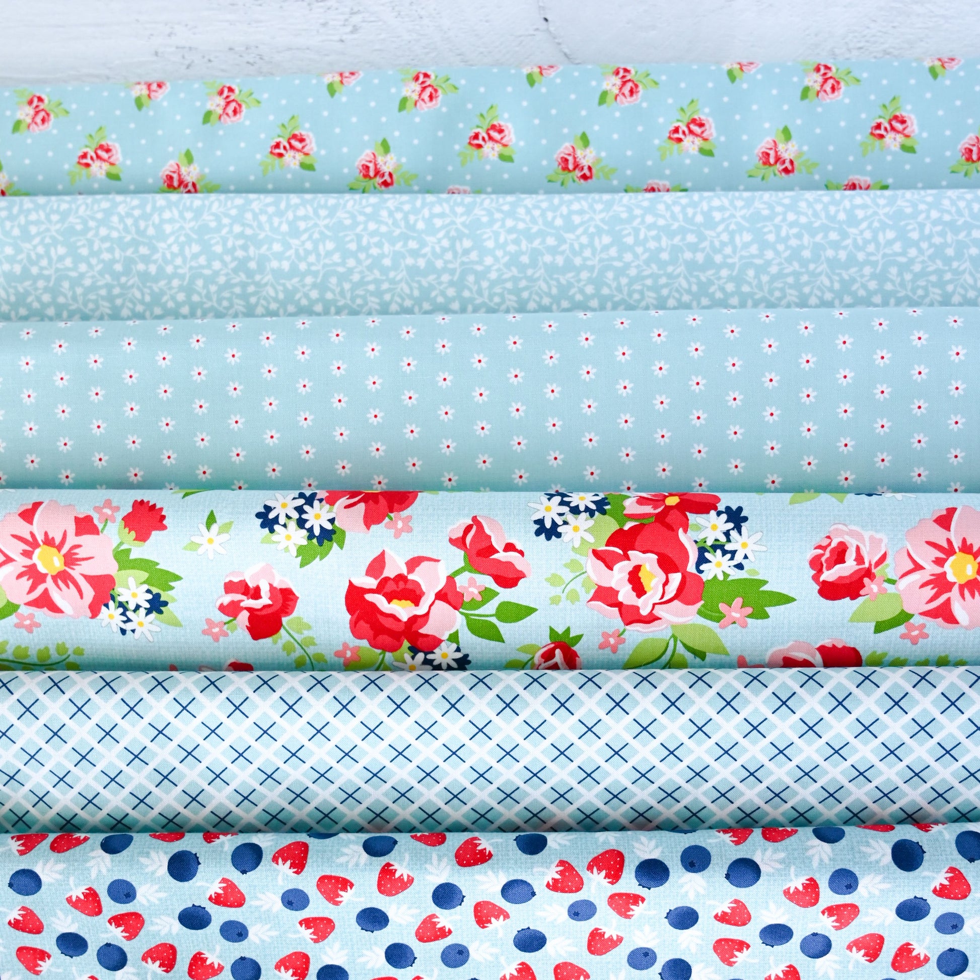 Berry Basket by April Rosenthal - Big Blooms - Blue Raspberry 24150 15