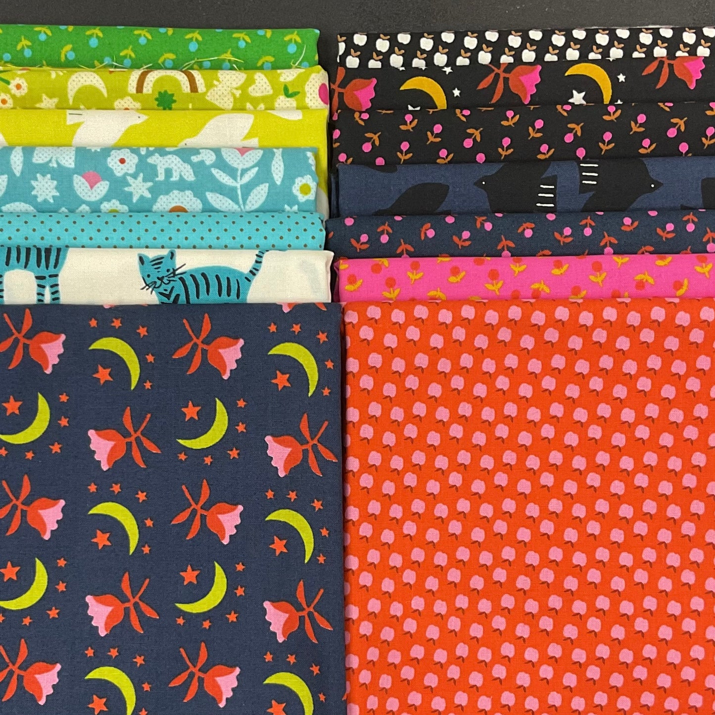 Catnap by Alexia Marcelle Abegg : Starburst Quilt Kit