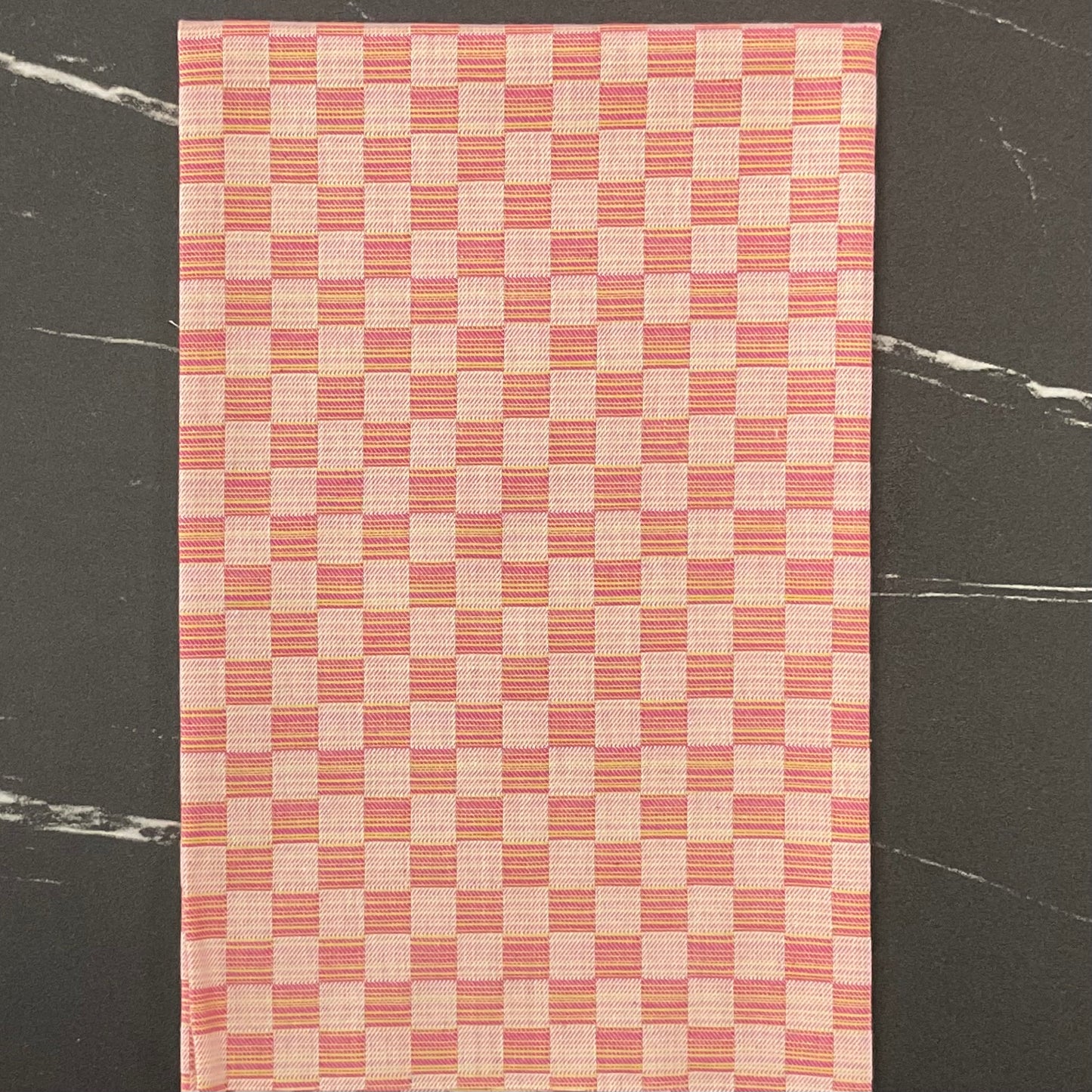 Check Mates by Anna Maria Horner-Parry : Gameboard Rose WAMT109-14L