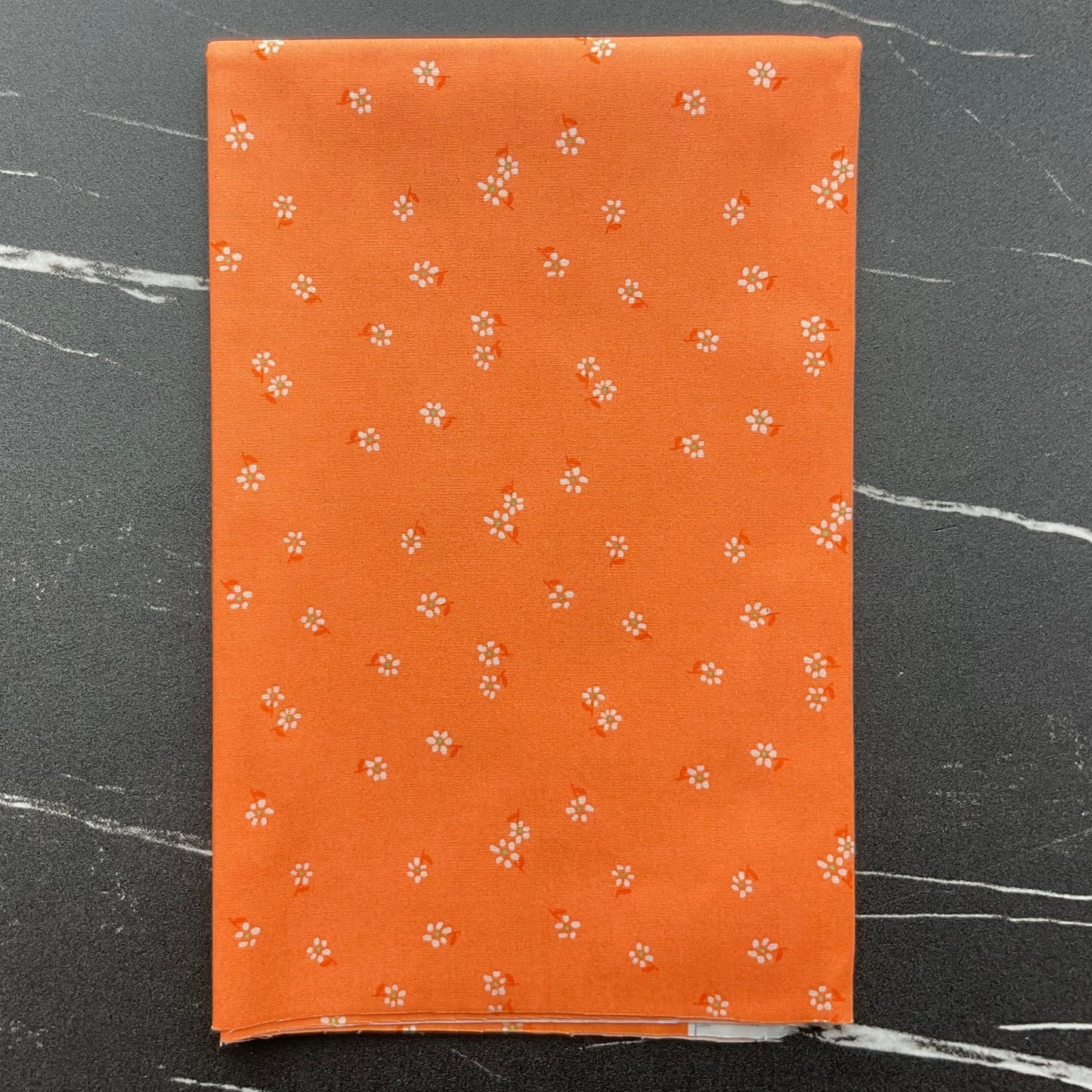 Daisy by Maureen Cracknell Drifting Florets Marmalade DSY24414