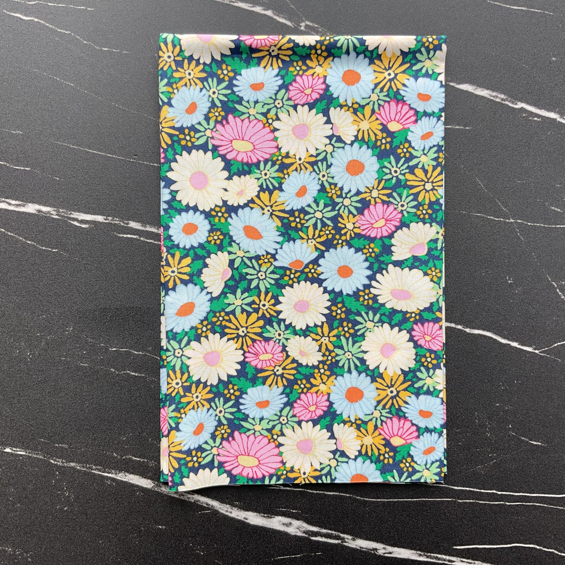 Daisy by Maureen Cracknell - Fabric Bundles