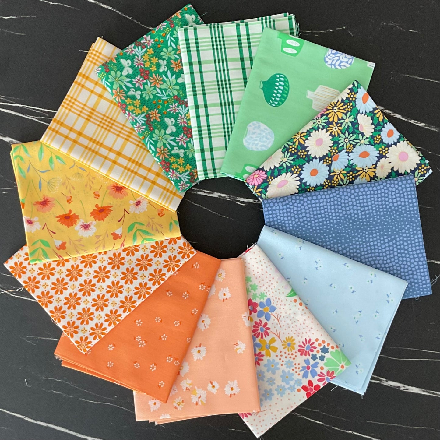 Daisy by Maureen Cracknell - Fabric Bundles