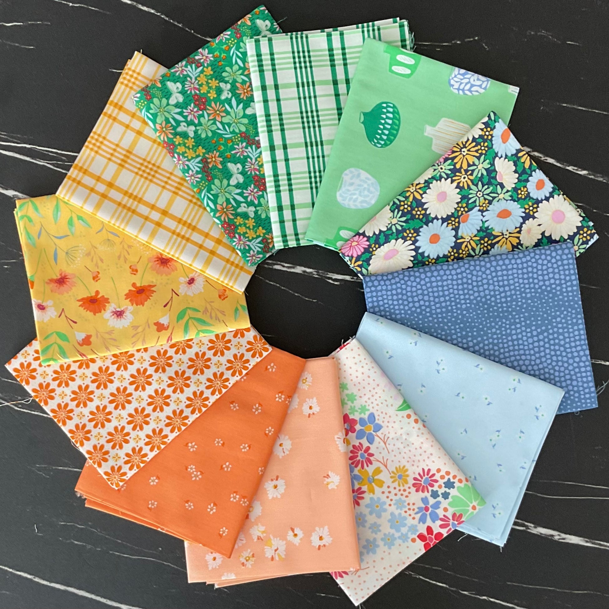 Daisy by Maureen Cracknell - Fabric Bundles
