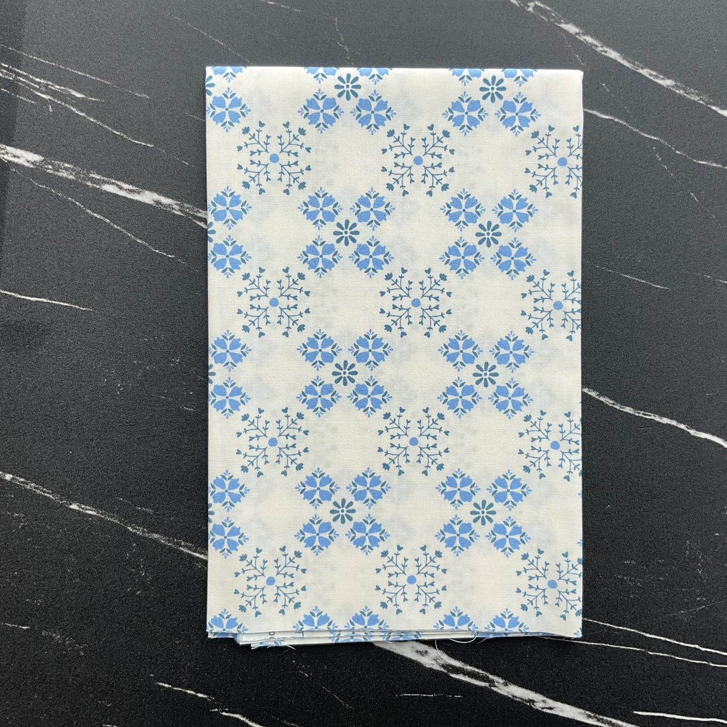 Daisy by Maureen Cracknell - Fabric Bundles