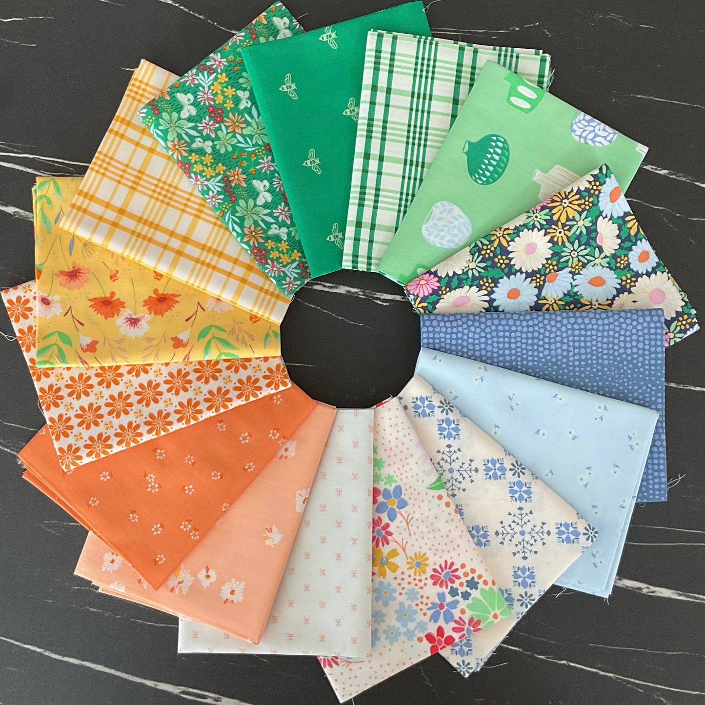 Daisy by Maureen Cracknell - Fabric Bundles