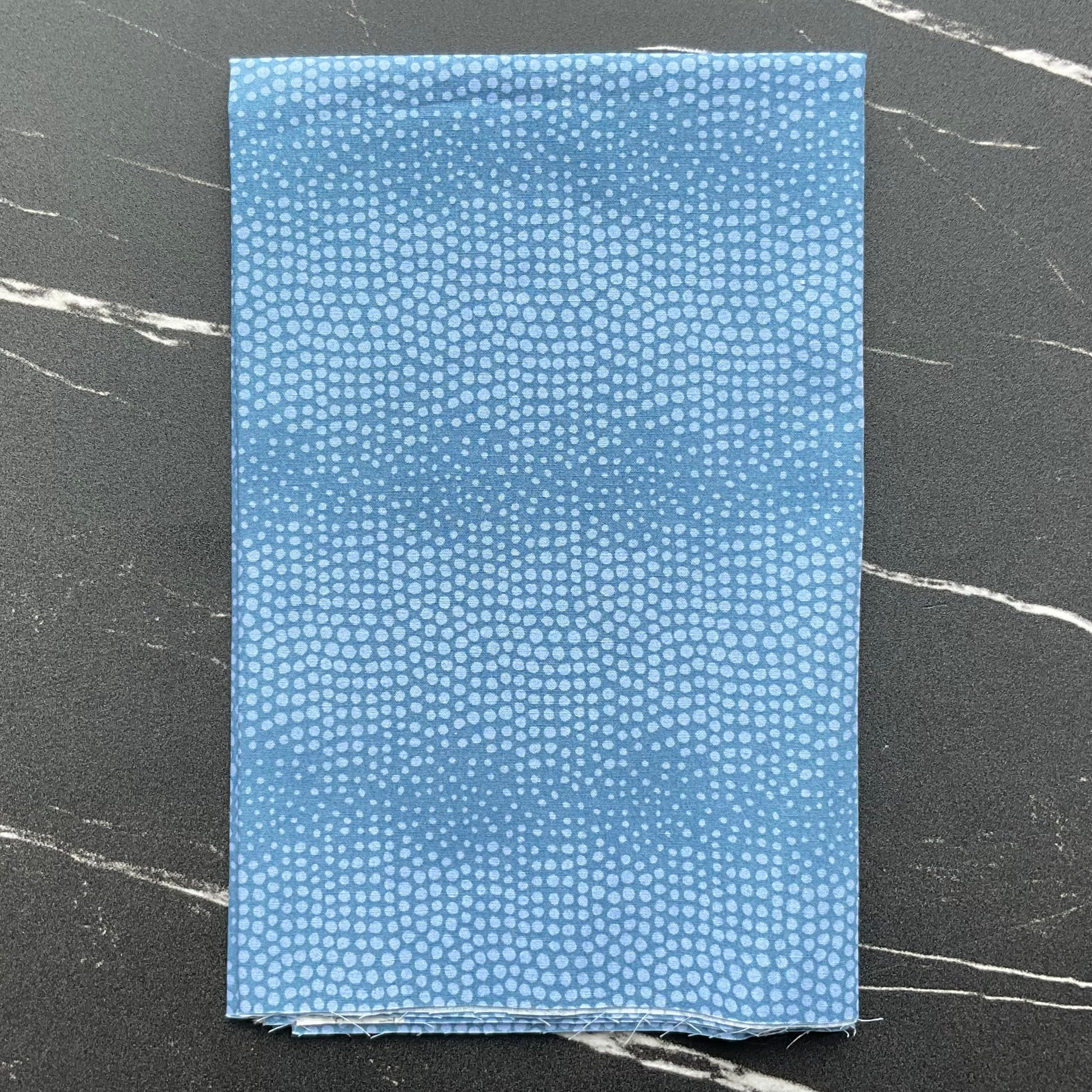 Daisy by Maureen Cracknell Fallen Stones DSY24405