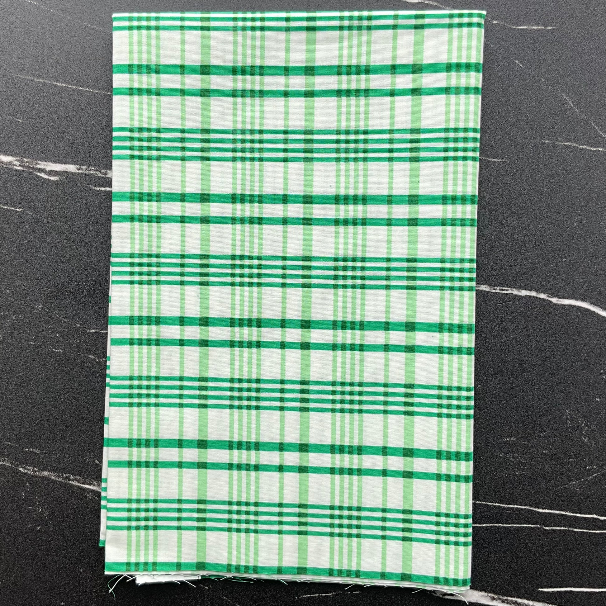 Daisy by Maureen Cracknell Happy Plaid Vert PLD701