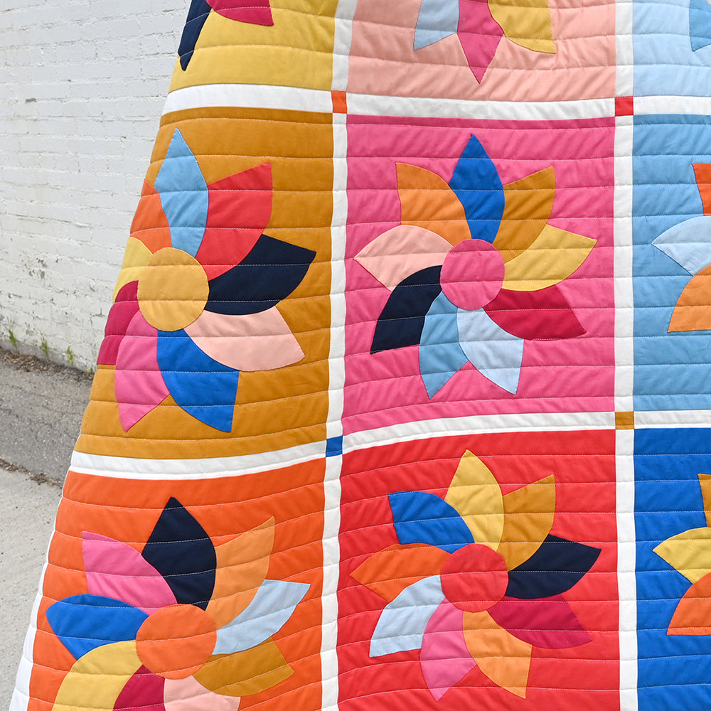 Dresden Swirl Quilt Pattern by Holly Clarke Design