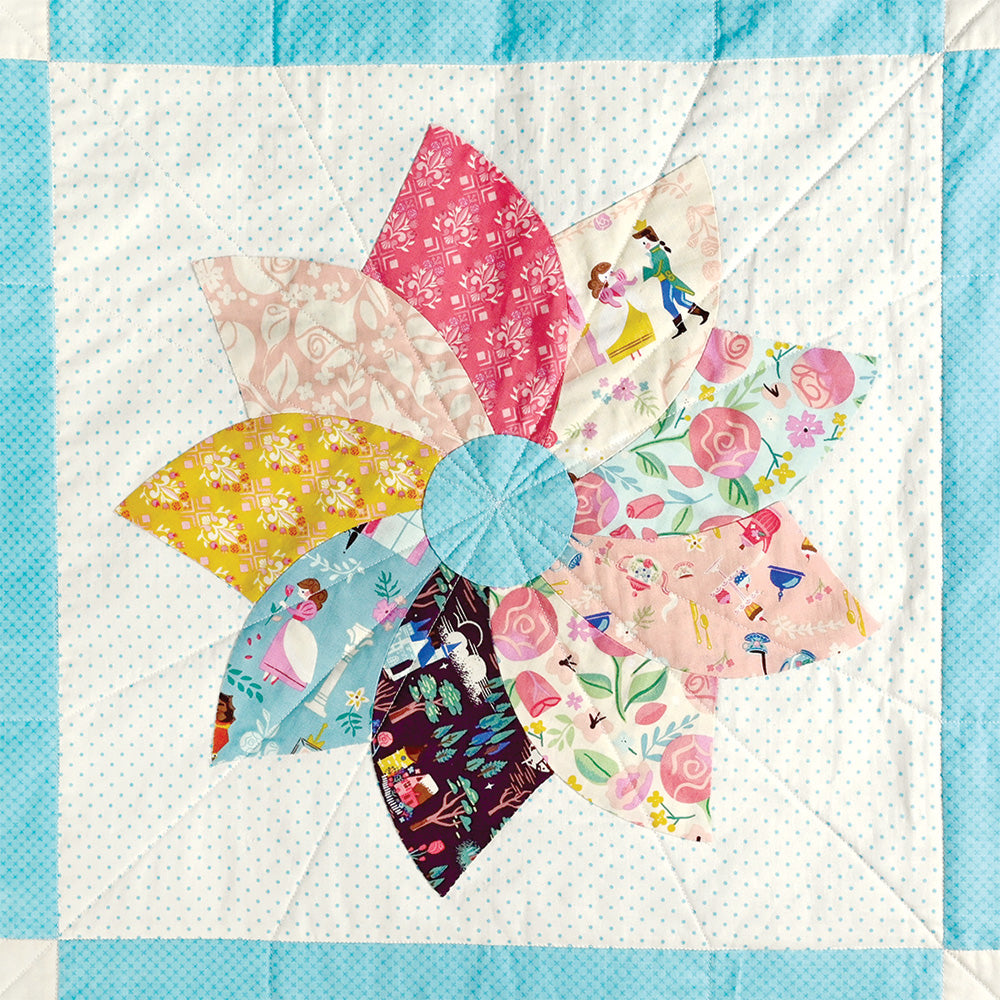 Dresden Swirl Quilt Pattern by Holly Clarke Design