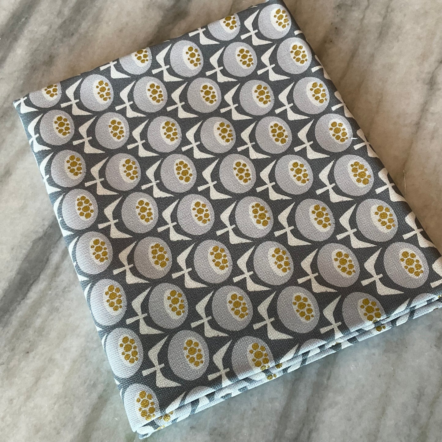 Early Twilight by C+S Collective : Buttercup - Gray Skies Metallic LV804-GS4M