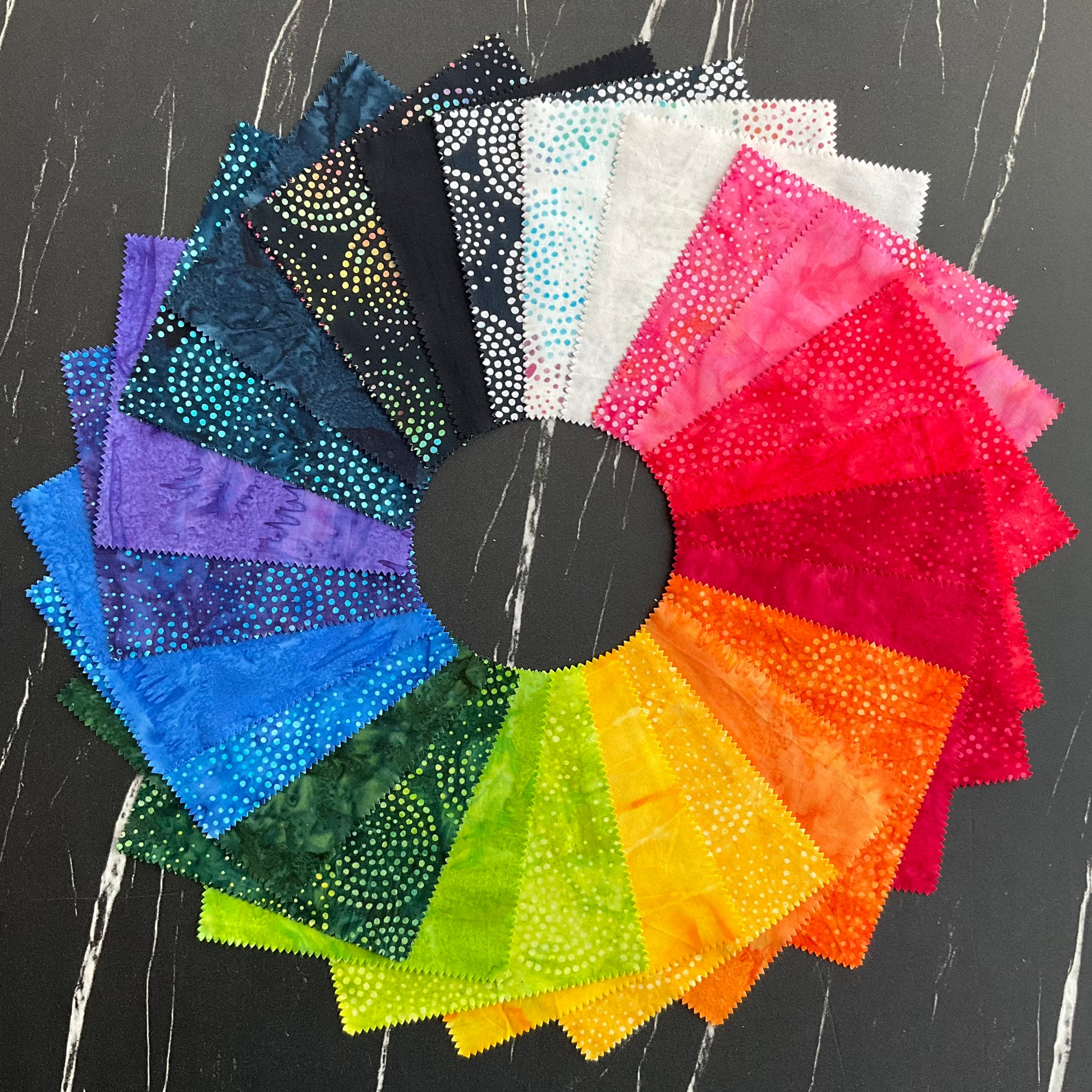 Echo Batiks by Moda : Charm Pack