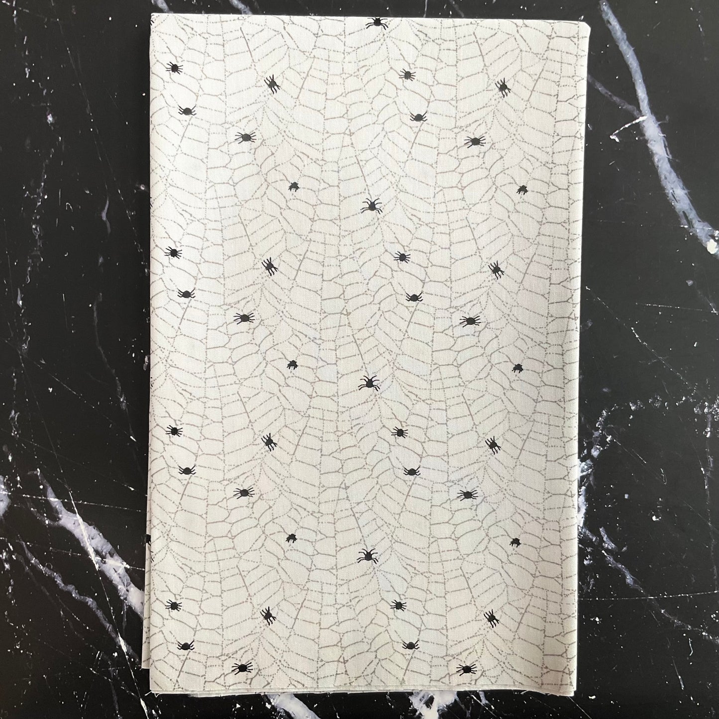 Eerie by Katarina Roccella - Creepy Crawlers Cement EER31012