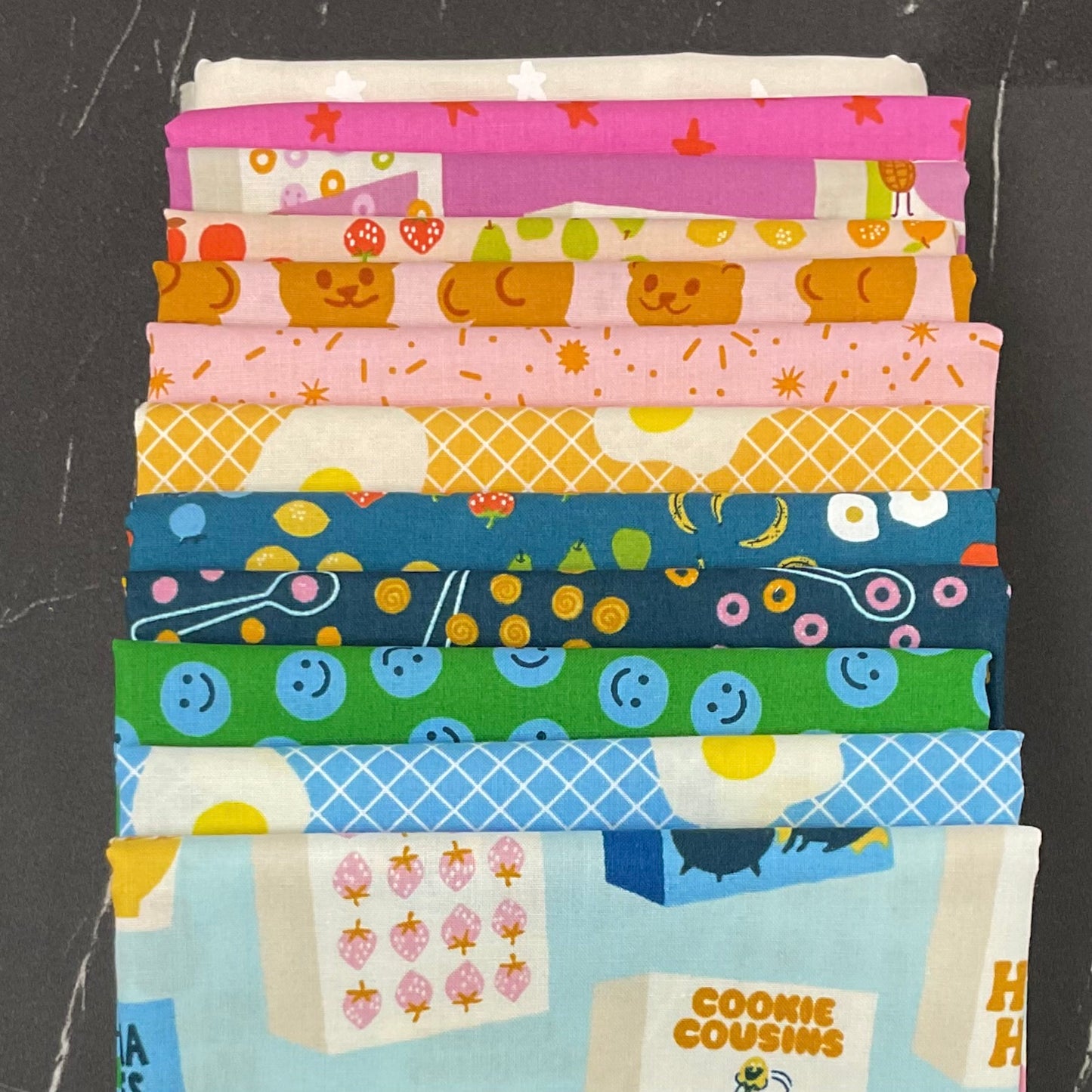 Egg and Friends by Kimberly Kight : Beach Waves Quilt Kit