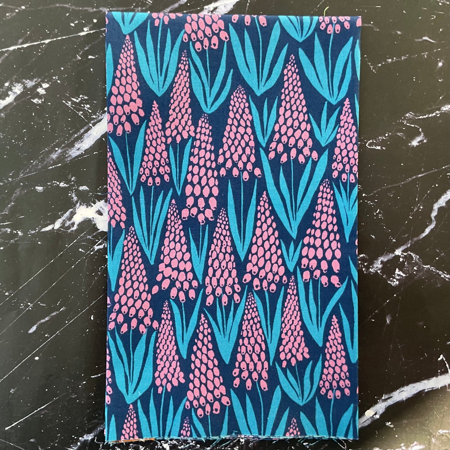 Endpaper by Jen Hewett - Muscari Bluebell RS6041 16