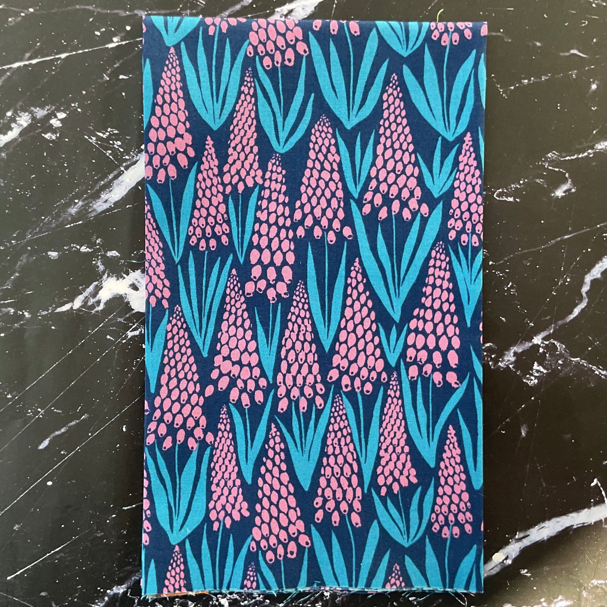 Endpaper by Jen Hewett - Muscari Bluebell RS6041 16