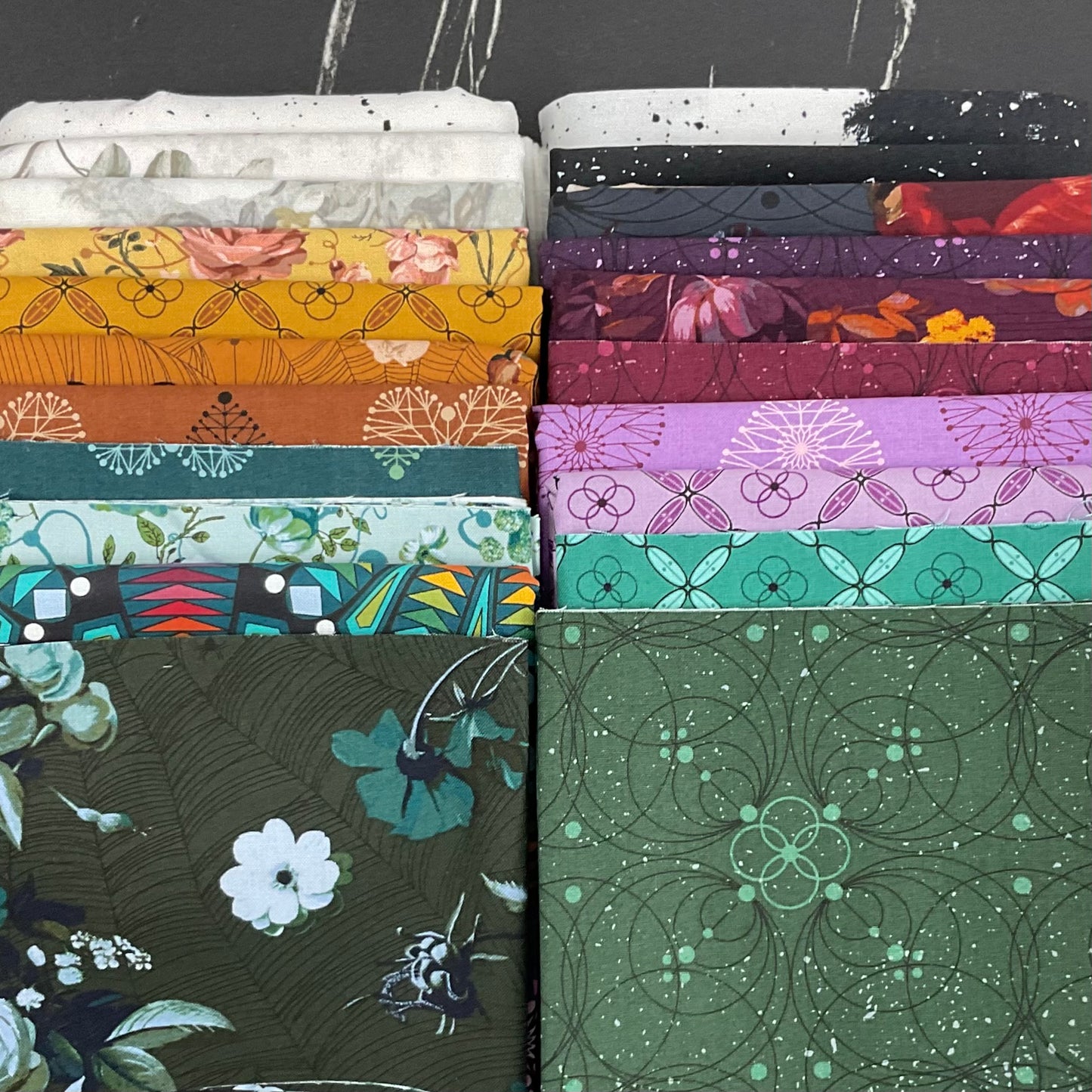 Enrapture by Giucy Giuce : Enrapture Quilt Kit