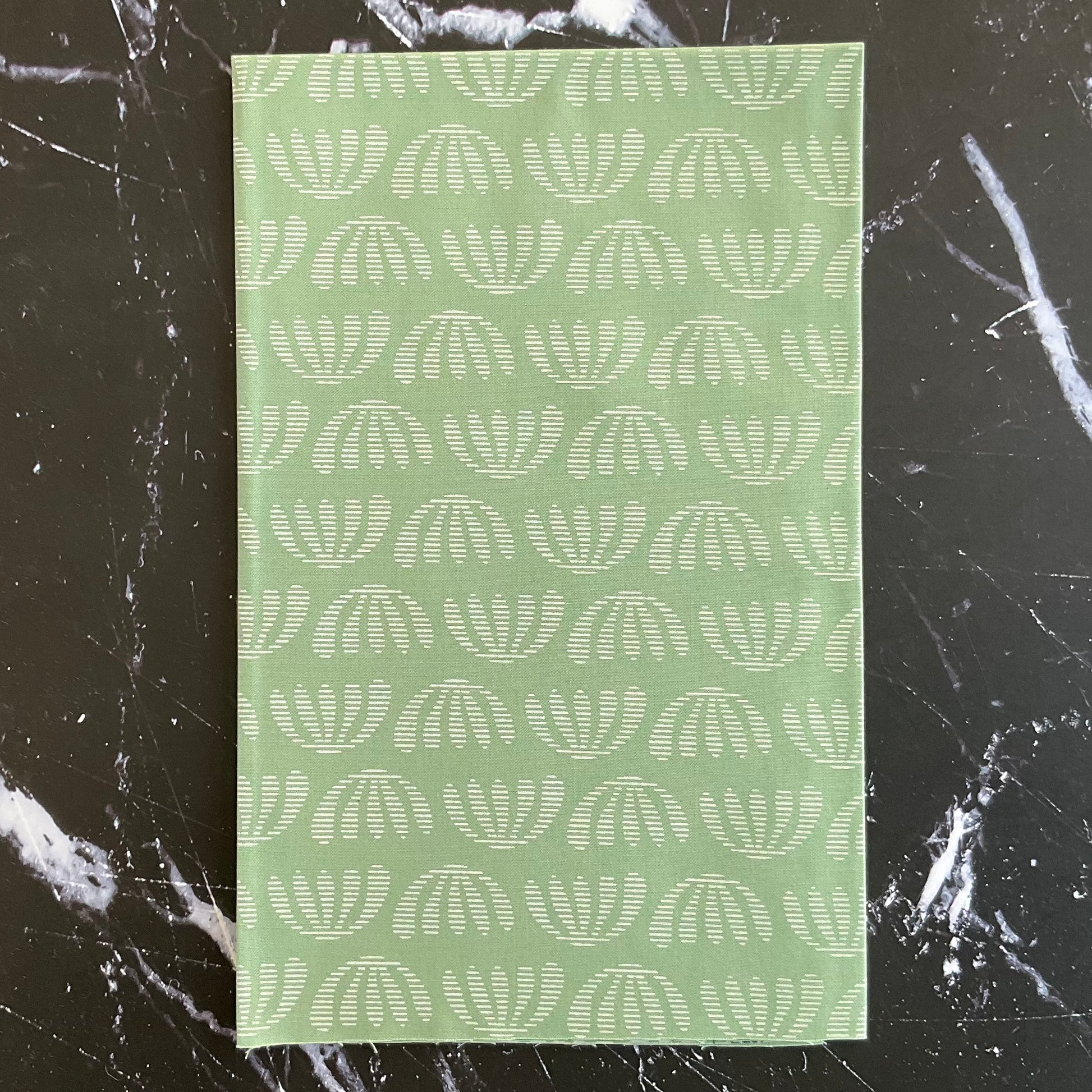 Evolve by Suzy Quilts - Boho Leaves Matcha EVO60406